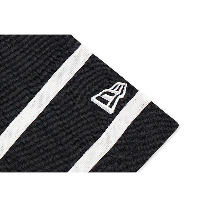 New Era เสื้อครอปรุ่น NEW ERA JELLY PACK BLACK WOMEN CROP AMERICAN FOOTBALL JERSEY Set