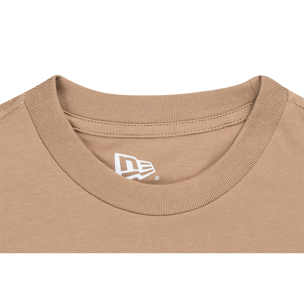 New Era เสื้อยืดแขนสั้นรุ่น LOS ANGELES DODGERS ESSENTIAL KHAKI SHORT SLEEVE TEE