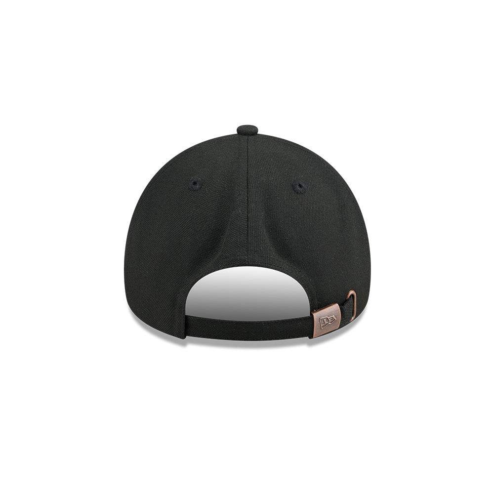 New Era หมวกรุ่น NEW YORK YANKEES METAL BADGE BRONZE GREEN PACK BLACK 9FORTY AF CAP