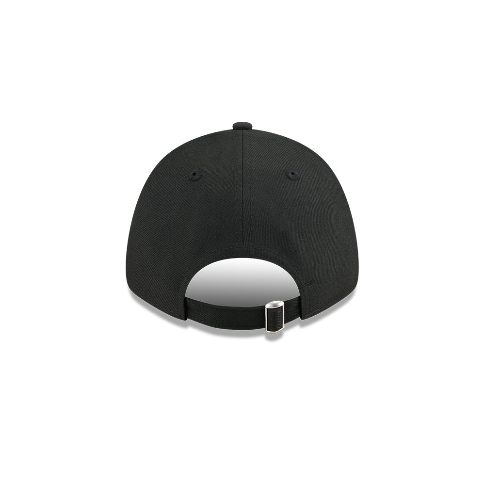 New Era หมวกรุ่น NEW YORK YANKEES METAL BADGE BLACK 9FORTY CAP