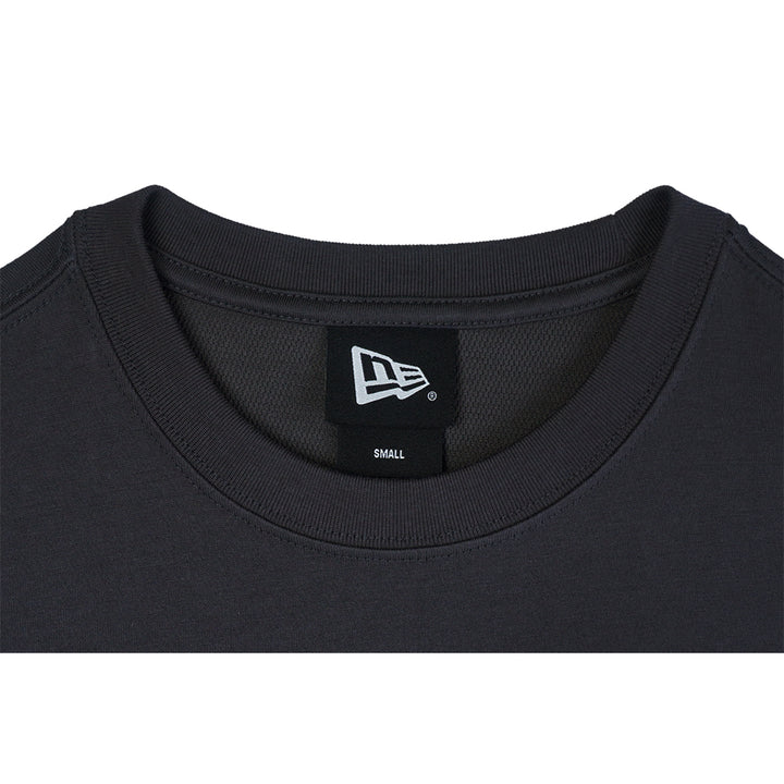 New Era เสื้อยืดแขนสั้นรุ่น New Era X Monopoly Monopoly Graphite Short Sleeve Tee Apparel