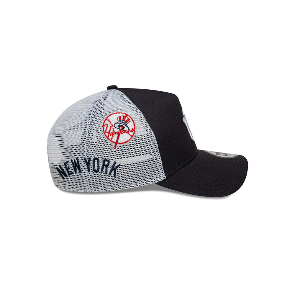 New Era หมวกรุ่น NEW YORK YANKEES MULTI PATCH NAVY 9FORTY EF TRUCKER CAP