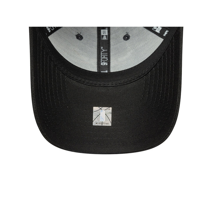 New Era หมวกรุ่น CHICAGO BULLS SIDE PATCH 2-TONE BLACK VISOR STEEL CLOUDS 9FORTY CAP