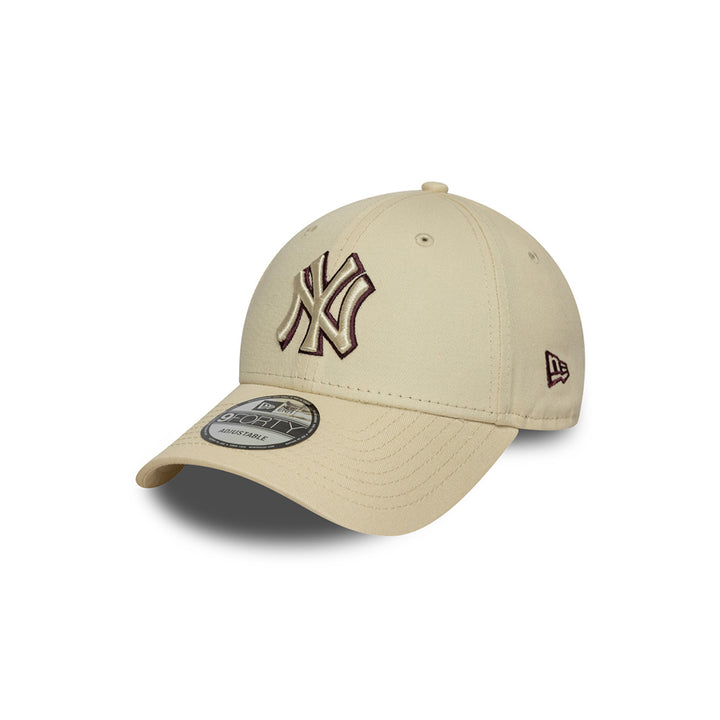New Era หมวกรุ่น NEW YORK YANKEES TEAM OUTLINE LIGHT CREAM 9FORTY CAP