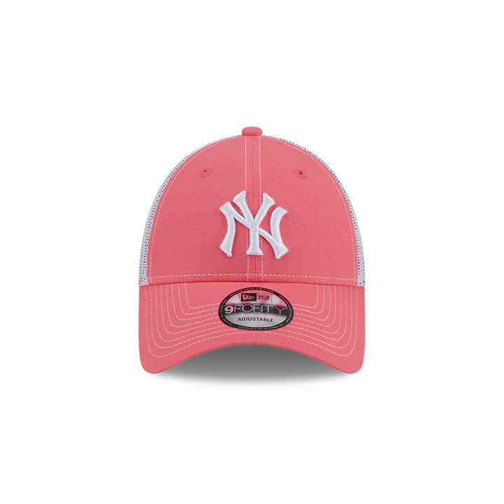 New Era หมวกรุ่น NEW YORK YANKEES RESORT BLUSH 9FORTY TRUCKER CAP