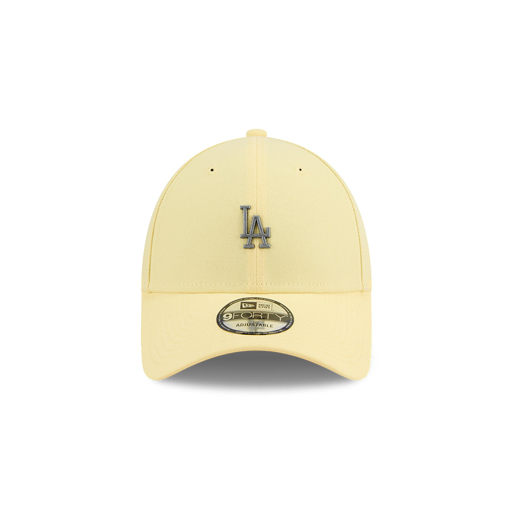 New Era หมวกรุ่น LOS ANGELES DODGERS METAL BADGE BABY YELLOW 9FORTY CAP