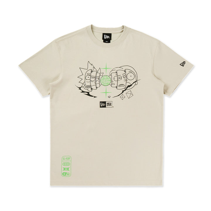 New Era เสื้อยืดแขนสั้นรุ่น Rick And Morty Split Graphic Vintage Stone Short Sleeve T-Shirt