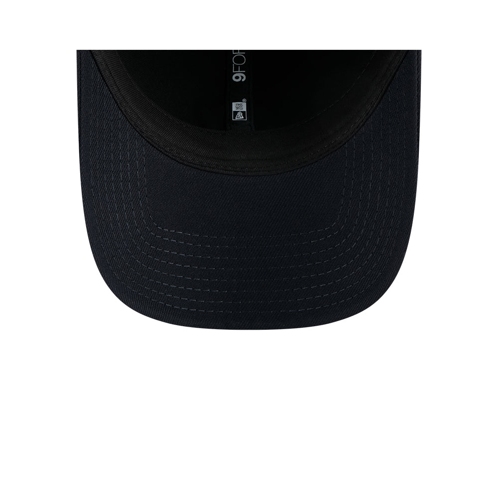 New Era หมวกรุ่น NEW YORK YANKEES METAL BADGE NAVY 9FORTY CAP