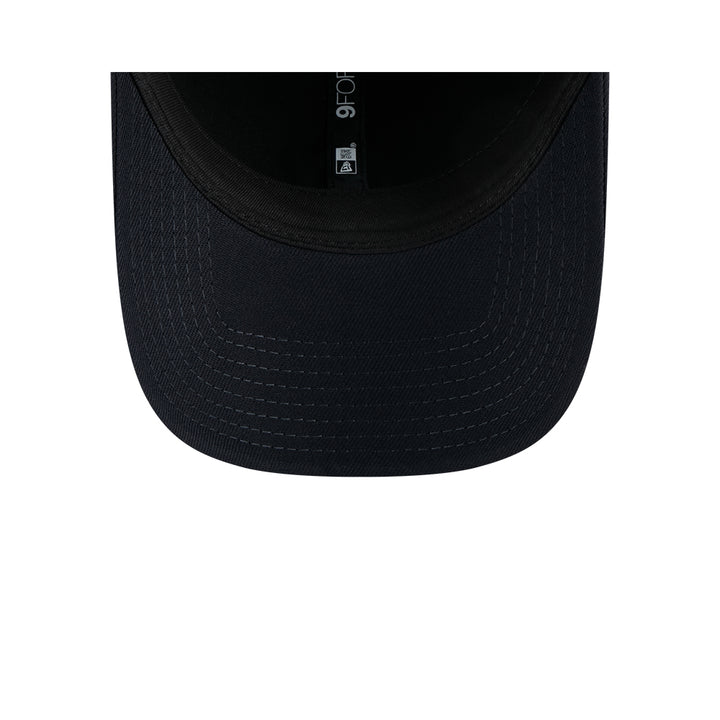 New Era หมวกรุ่น NEW YORK YANKEES METAL BADGE NAVY 9FORTY CAP