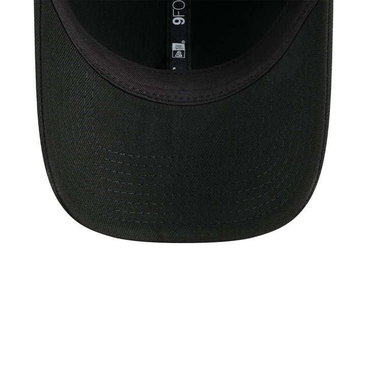 New Era หมวกรุ่น LOS ANGELES DODGERS METAL BADGE BLACK 9FORTY CAP