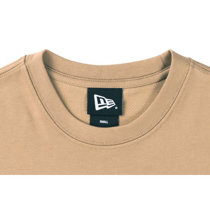 New Era เสื้อยืดแขนสั้นรุ่น NEW ERA GRAPHIC PACK KHAKI SHORT SLEEVE TEE
