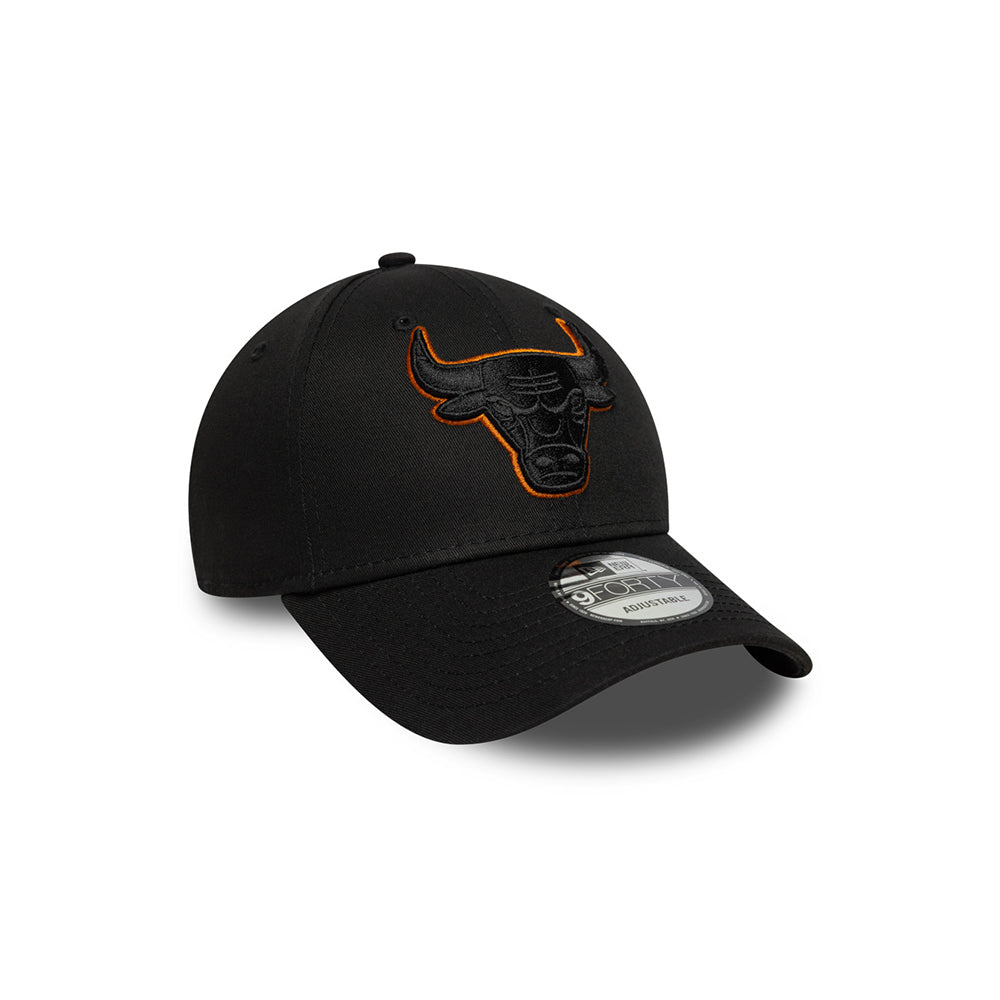 New Era หมวกรุ่น CHICAGO BULLS TEAM OUTLINE BLACK 9FORTY CAP