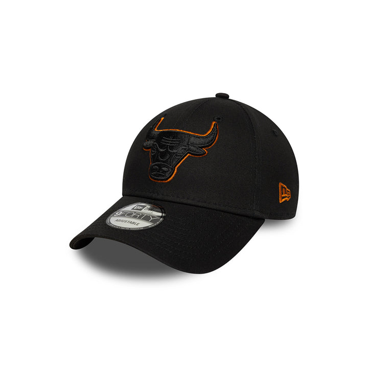 New Era หมวกรุ่น CHICAGO BULLS TEAM OUTLINE BLACK 9FORTY CAP