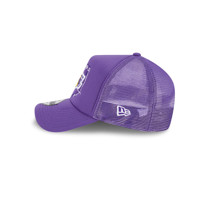 New Era หมวกรุ่น LOS ANGELES LAKERS NBA STREET GAME PURPLE 9FORTY AF TRUCKER CAP