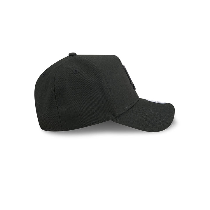 New Era หมวกรุ่น LOS ANGELES DODGERS METAL BADGE BLACK 9FORTY AF CAP