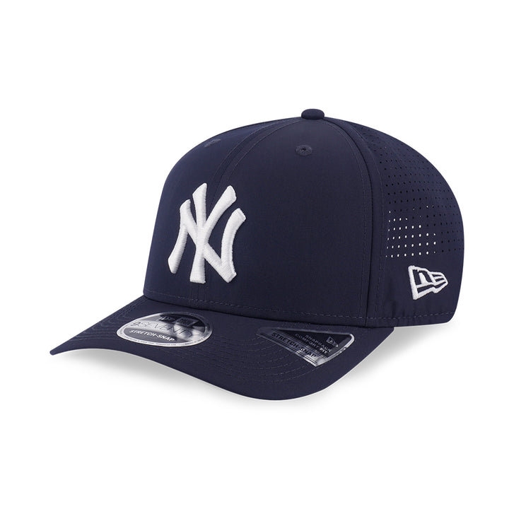 New Era หมวกรุ่น NEW YORK YANKEES 9SEVENTY COLLECTION NAVY 9SEVENTY STRETCH SNAP CAP
