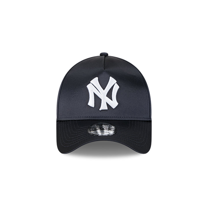 New Era หมวกรุ่น NEW YORK YANKEES CO SATIN COOPERSTOWN NAVY 9FORTY A-FRAME CAP