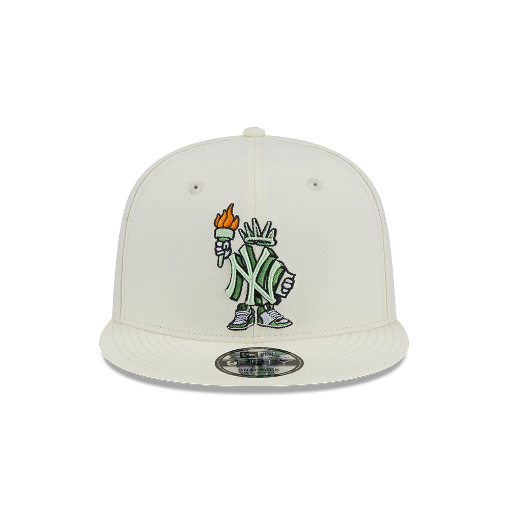 New Era หมวกรุ่น NEW YORK YANKEES MLB CARTOON CHROME WHITE 9FIFTY CAP
