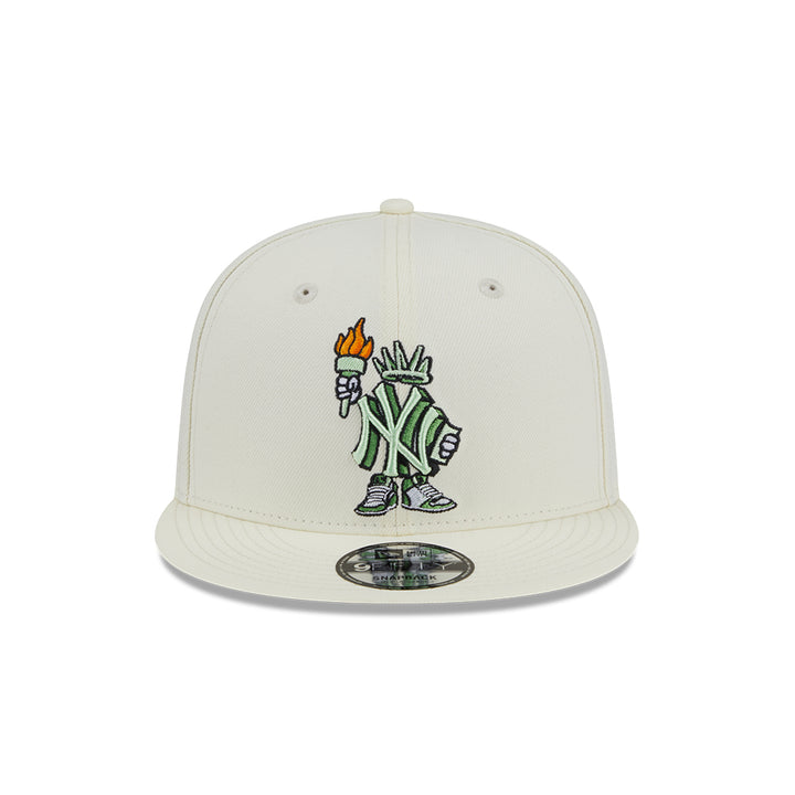 New Era หมวกรุ่น NEW YORK YANKEES MLB CARTOON CHROME WHITE 9FIFTY CAP