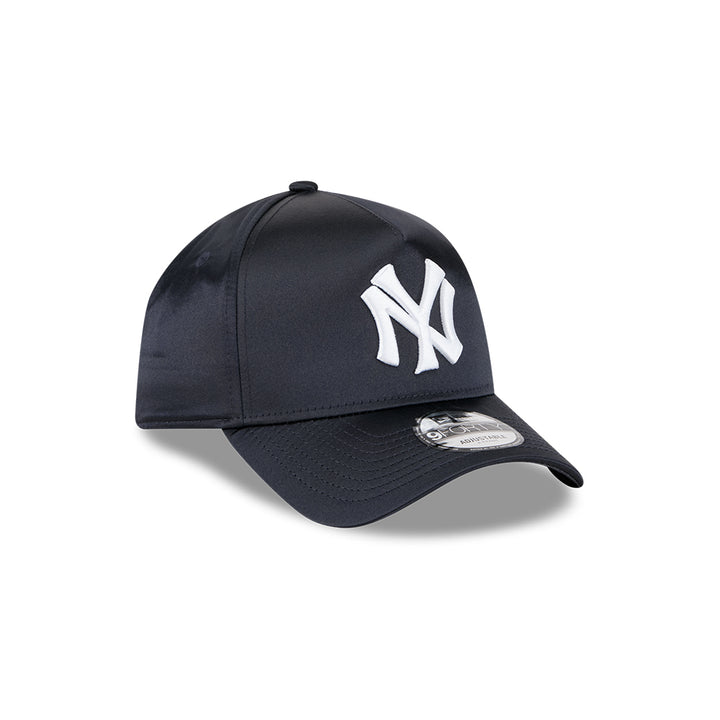 New Era หมวกรุ่น NEW YORK YANKEES CO SATIN COOPERSTOWN NAVY 9FORTY A-FRAME CAP