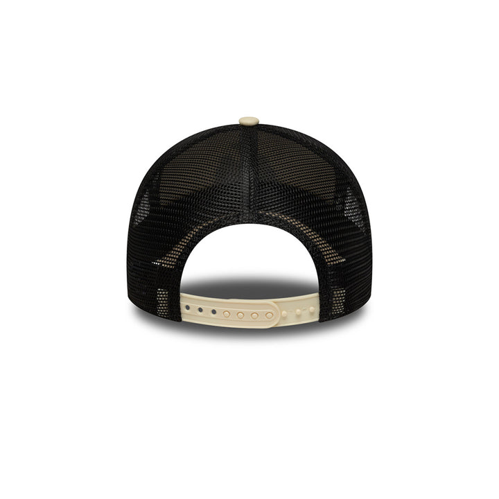New Era หมวกรุ่น Newcastle United Fc EMEA Football Light Cream 9Forty A-Frame Trucker Cap
