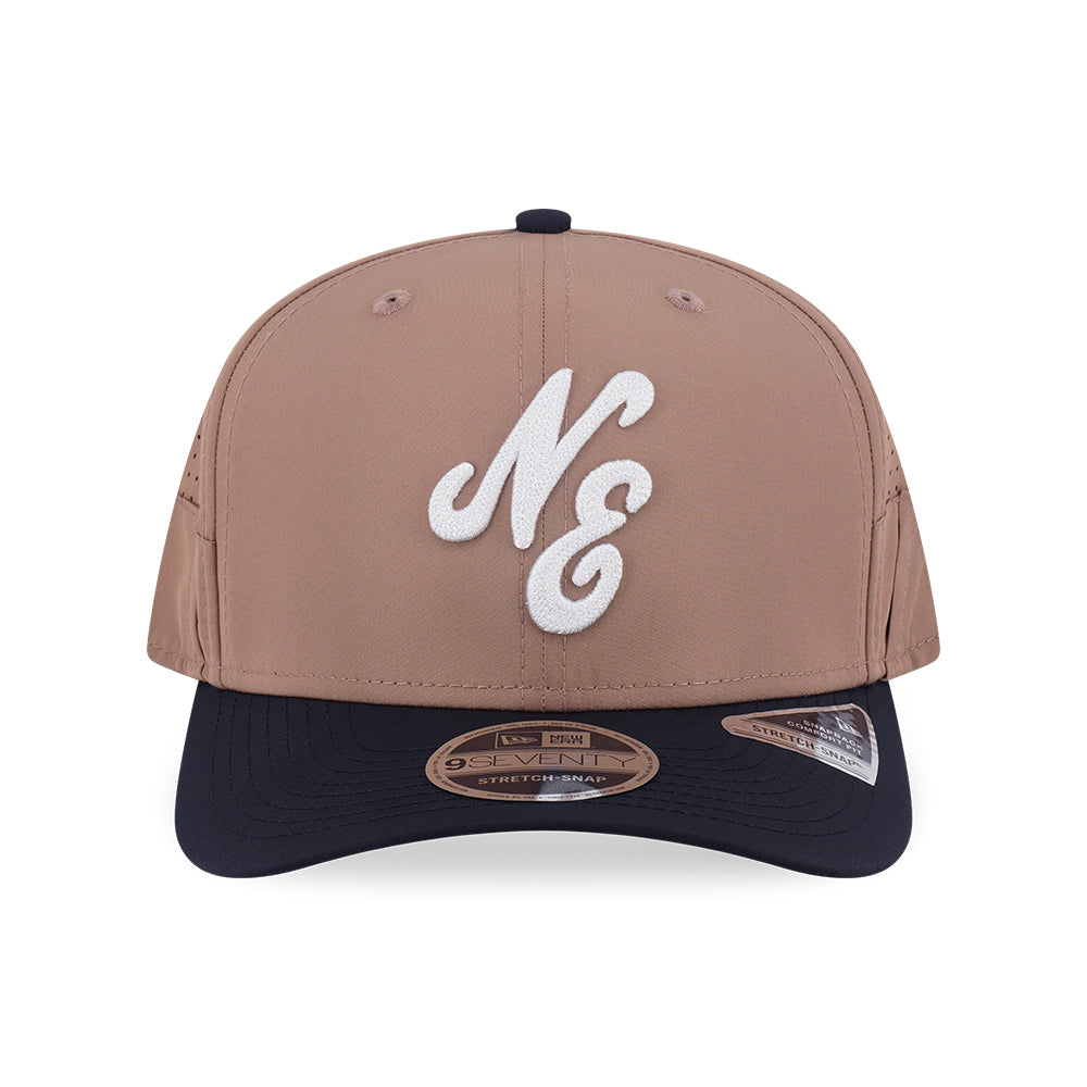 New Era หมวกรุ่น NEW ERA 9SEVENTY COLLECTION KHAKI/ BLACK 9SEVENTY STRETCH SNAP CAP