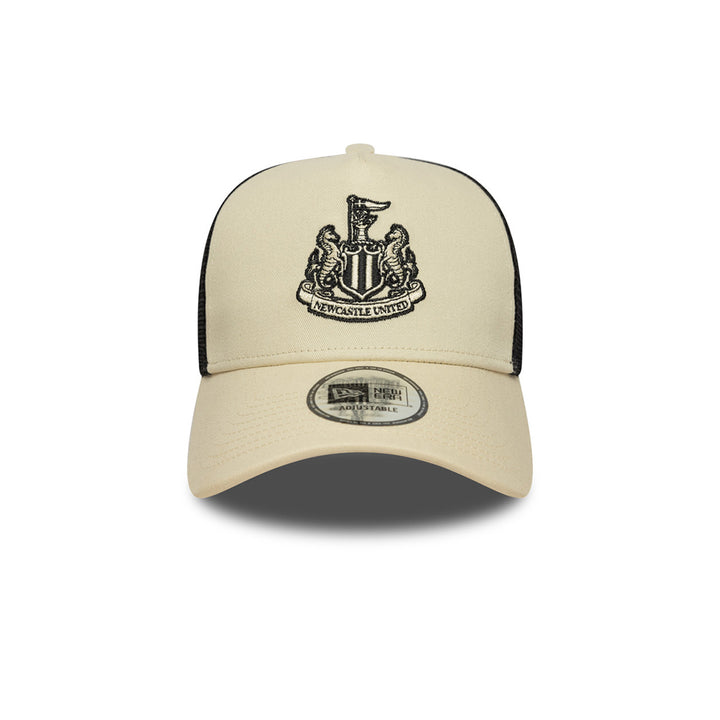 New Era หมวกรุ่น Newcastle United Fc EMEA Football Light Cream 9Forty A-Frame Trucker Cap