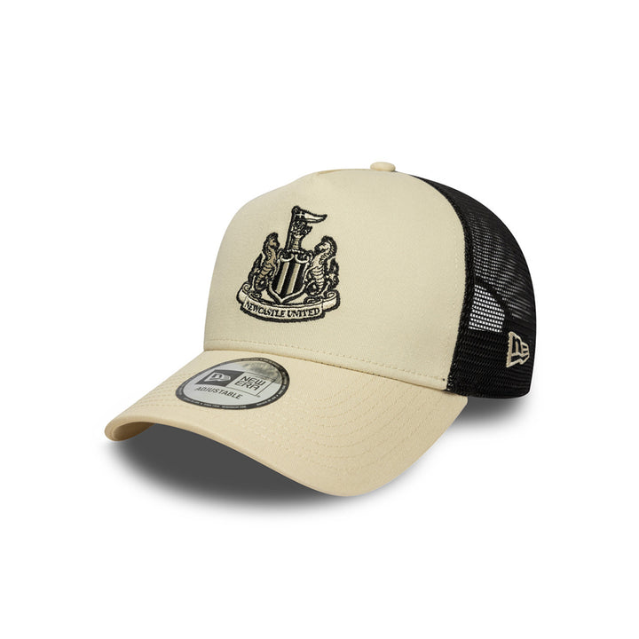 New Era หมวกรุ่น Newcastle United Fc EMEA Football Light Cream 9Forty A-Frame Trucker Cap