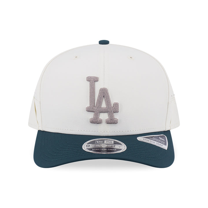 New Era หมวกรุ่น LOS ANGELES DODGERS 9SEVENTY COLLECTION CHROME WHITE AND DARK GREEN 9SEVENTY STRETCH SNAP CAP