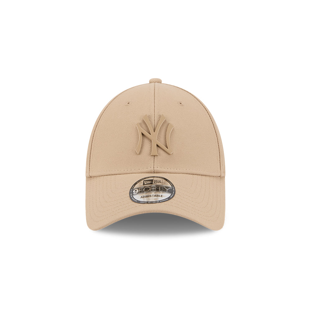 New Era หมวกรุ่น NEW YORK YANKEES METAL BADGE CAMEL 9FORTY CAP