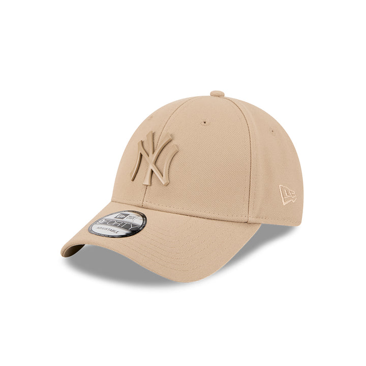 New Era หมวกรุ่น NEW YORK YANKEES METAL BADGE CAMEL 9FORTY CAP