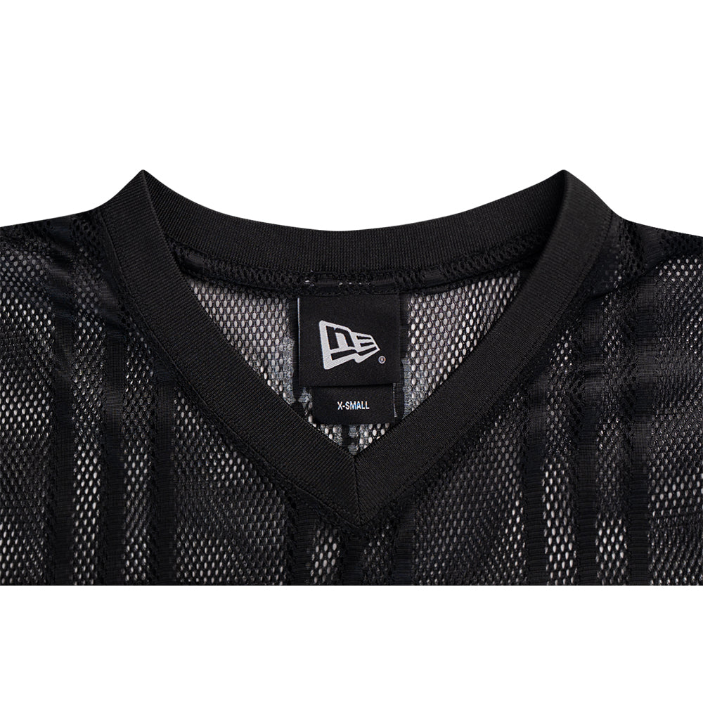 New Era เสื้อครอปรุ่น New Era Street Archived Black Women Crop American Football Jersey