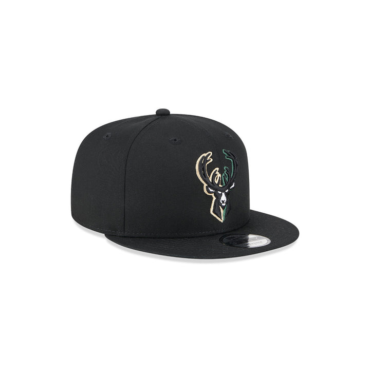 New Era หมวกรุ่น MILWAUKEE BUCKS SPLIT LOGO 9FIFTY BLACK 9FIFTY CAP