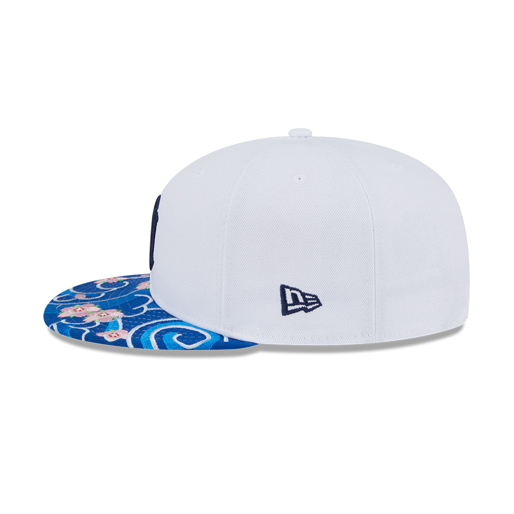 New Era หมวกรุ่น NEW YORK YANKEES SAKURA PACK 2-TONE BRIGHT ROYAL VISOR WHITE 9FIFTY CAP