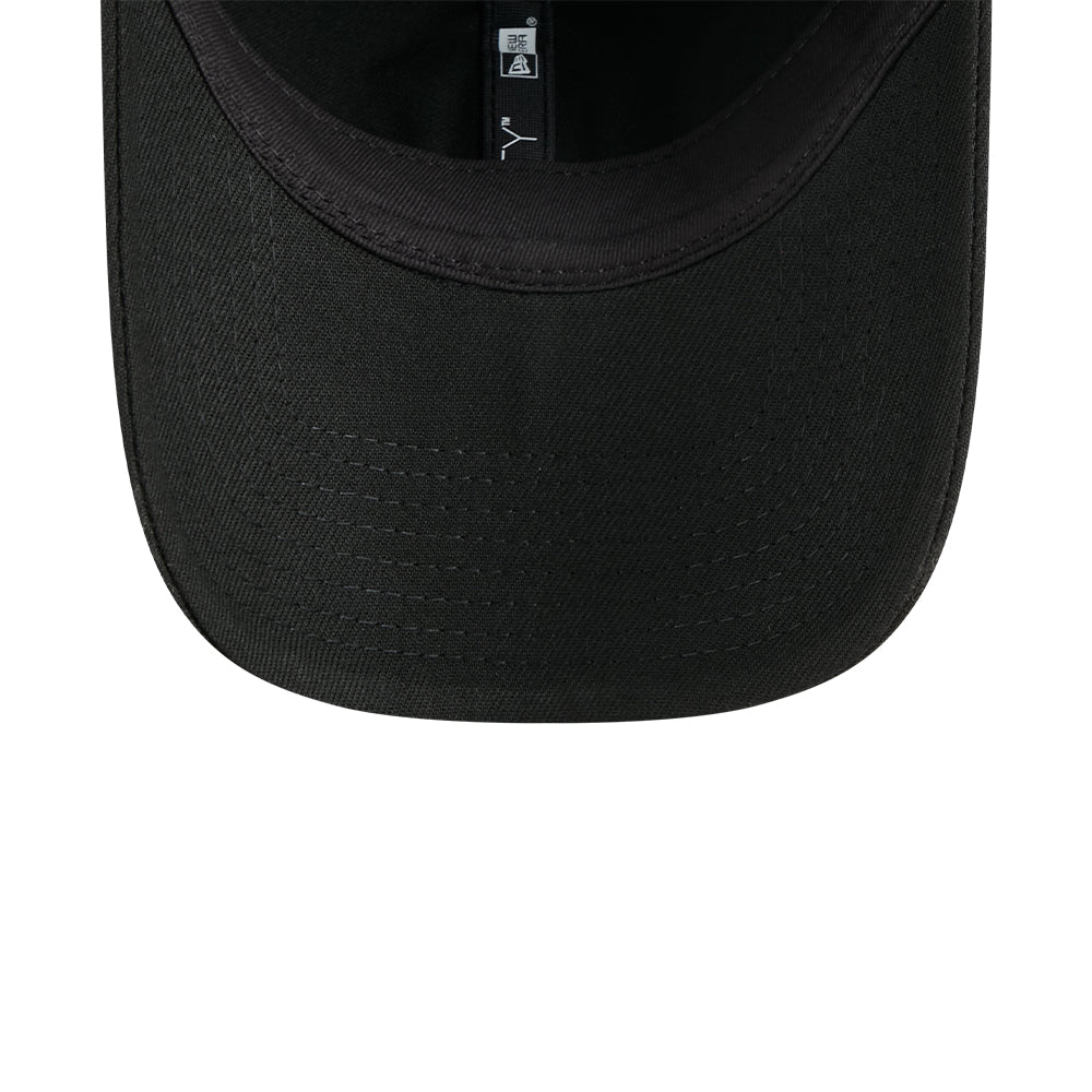 New Era หมวกรุ่น NEW YORK YANKEES METAL BADGE GOLD BLACK 9FORTY CAP