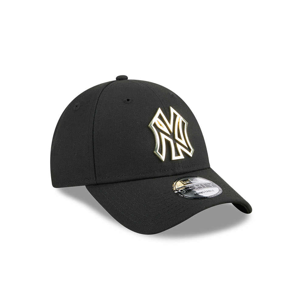 New Era หมวกรุ่น NEW YORK YANKEES METAL BADGE GOLD BLACK 9FORTY CAP