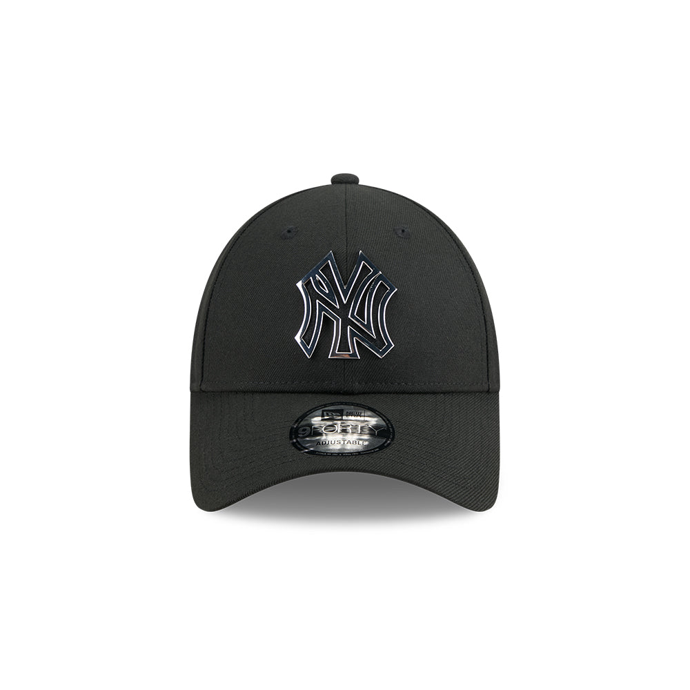 New Era หมวกรุ่น NEW YORK YANKEES METAL BADGE SILVER BLACK 9FORTY CAP