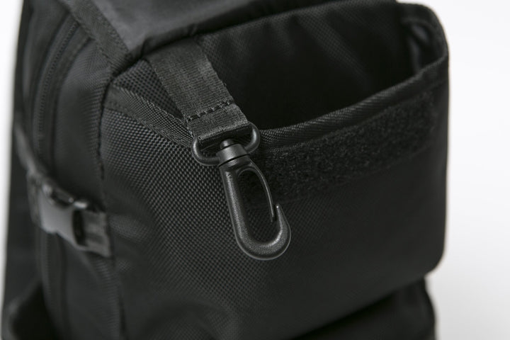 NEW ERA BLACK 12L SLING BODY BAG