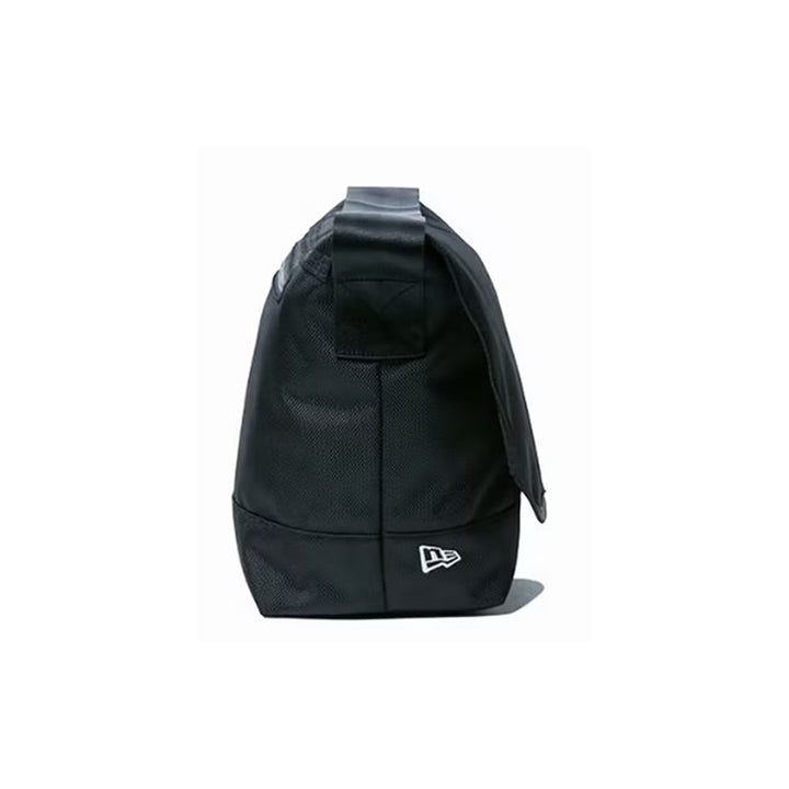 NEW ERA BLACK 9L SHOULDER BAG