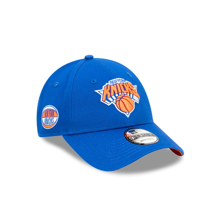 New Era หมวกรุ่น NEW YORK KNICKS NBA SIDEBALL MAJESTIC BLUE 9FORTY CAP