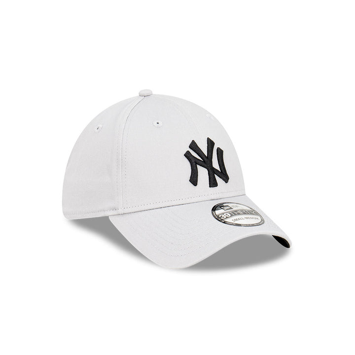 หมวกแก๊ป New Era รุ่น New York Yankees Storm Gray 39Thirty Cap