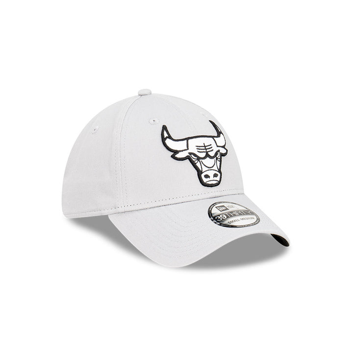 หมวกแก๊ป New Era รุ่น Chicago Bulls Storm Gray 39Thirty Cap