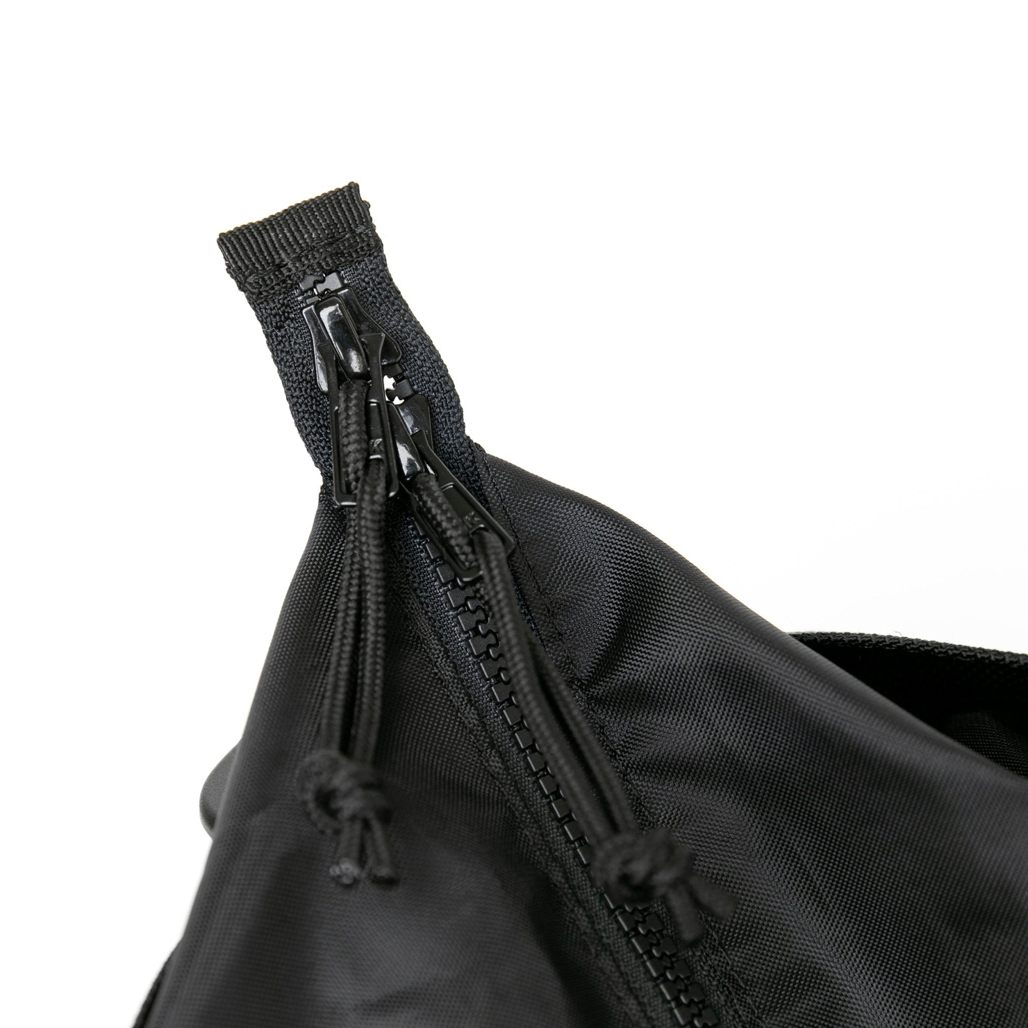 NEW ERA BLACK 37L GYM TOTE BAG – New Era Cap Thailand