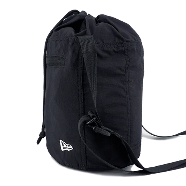 กระเป๋า NEW ERA DRAWSTRING SHOULDER BLACK BAG