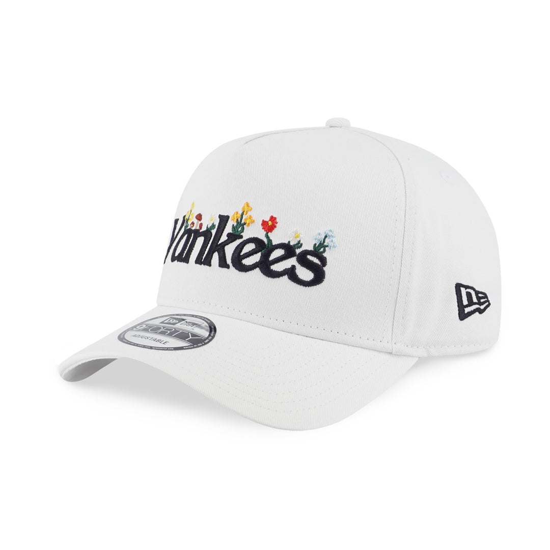 NEW YORK YANKEES WILD FLORAL WHITE 9FORTY AF CAP