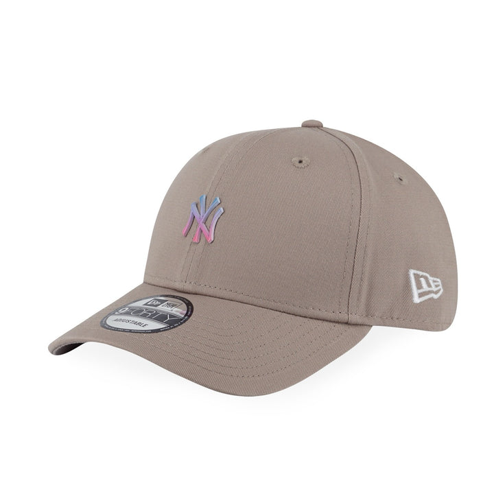 NEW YORK YANKEES MLB GRADIENT METAL PLATE ASH BROWN 9FORTY CAP 14148146