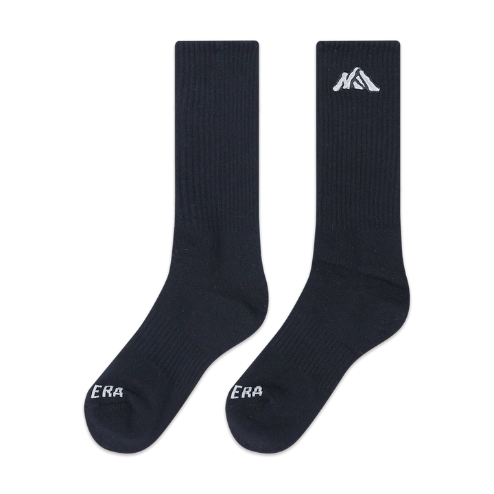 NEW ERA MOUTAIN LOGO BLACK / WHITE SOCKS (2 PAIRS)