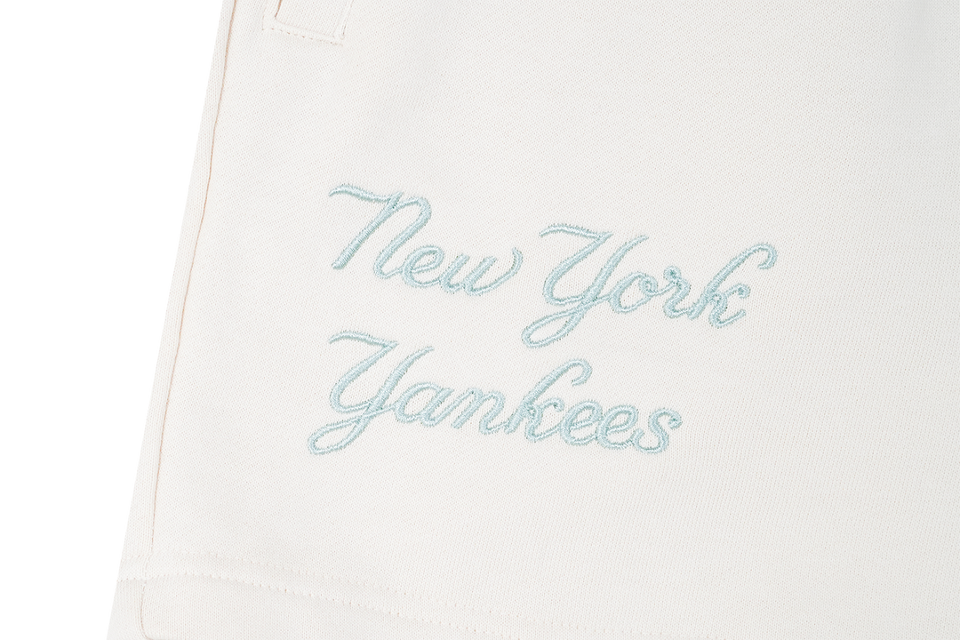 NEW YORK YANKEES SOFT NATURE - PLANTS LIGHT CREAM WOMEN KNIT SHORTS