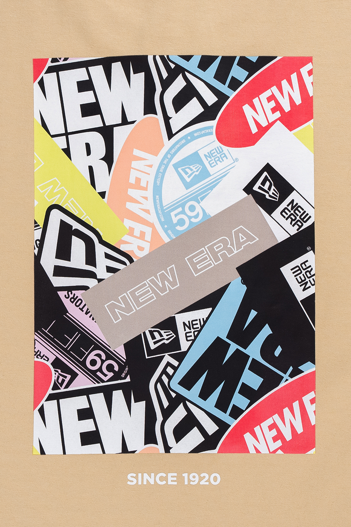 New Era เสื้อยืดแขนสั้นรุ่น New Era Party Vibe - Sticker Bombing Vegas Gold Regular Short Sleeve T-Shirt