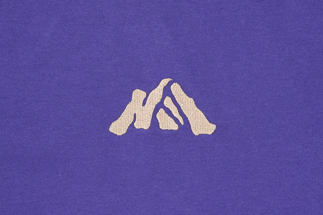 New Era เสื้อยืดแขนสั้นรุ่น New Era Mountain Logo Purple Performance Short Sleeve T-Shirt